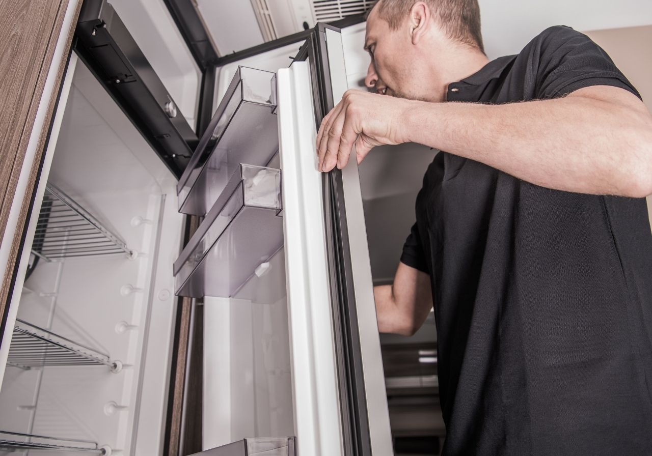 RV owner calling for urgent fridge repair at Nashville campsite